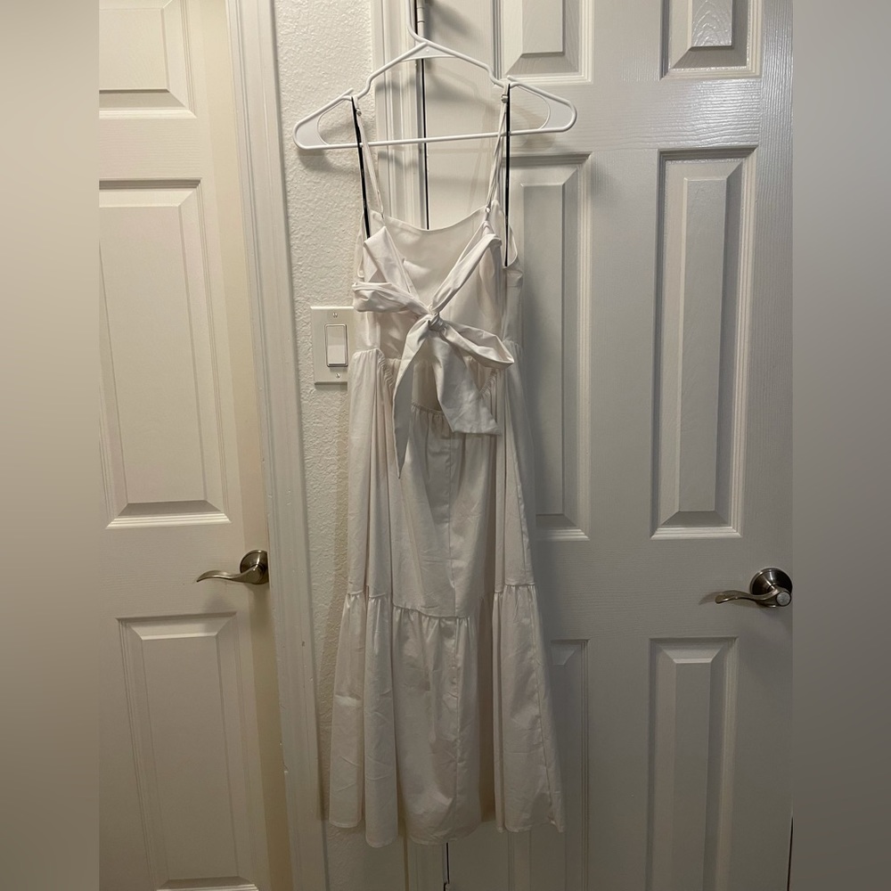 Forever 21 white midi white dress with bow